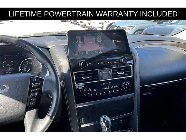 2024 INFINITI QX80 LUXE