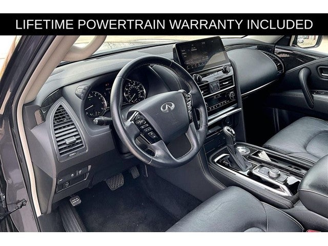 2022 INFINITI QX80 LUXE