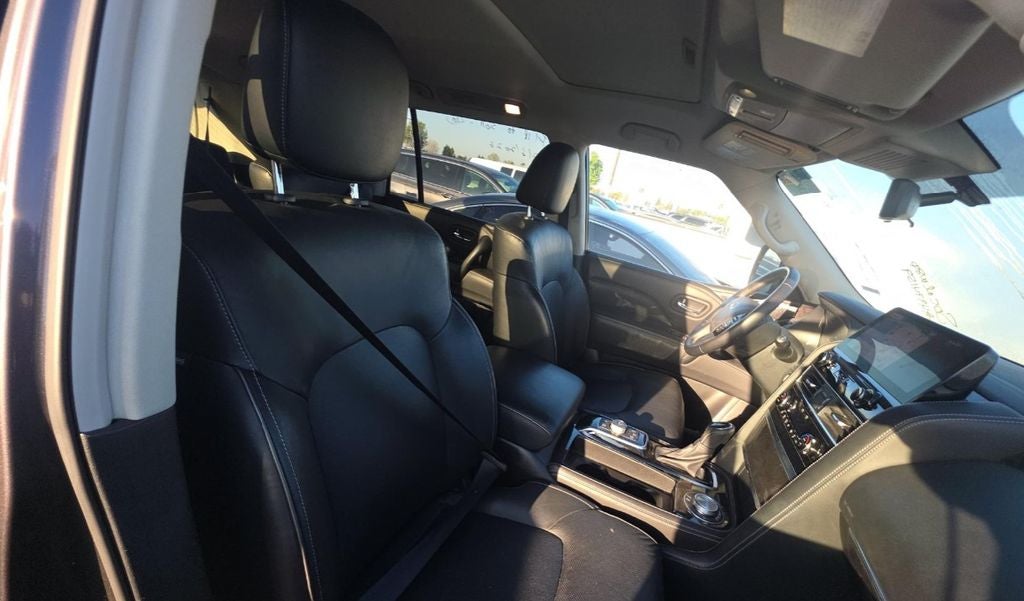 2024 INFINITI QX80 LUXE