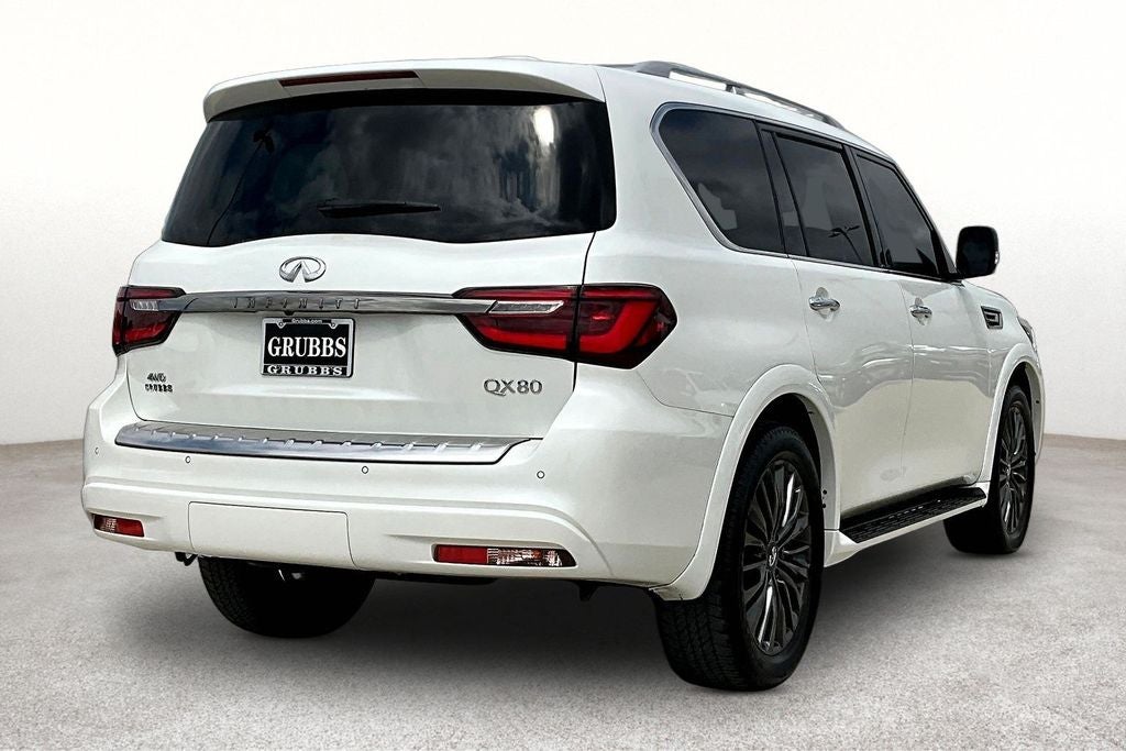 2024 INFINITI QX80 Premium Select
