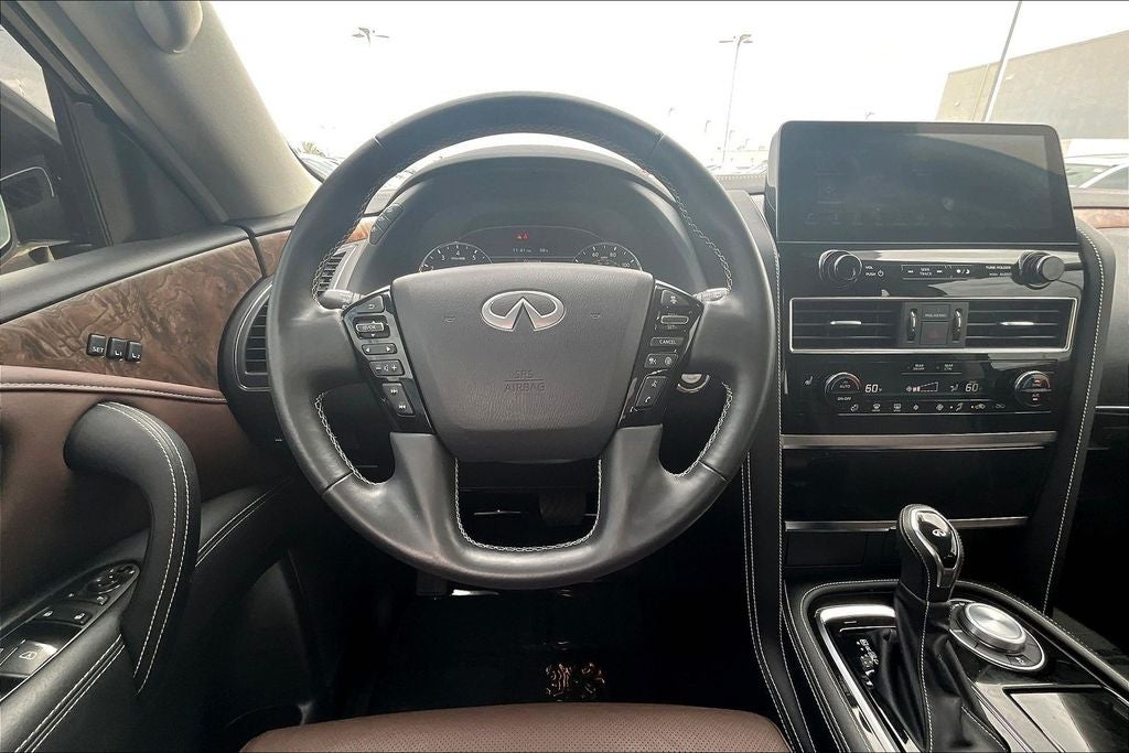 2024 INFINITI QX80 Premium Select