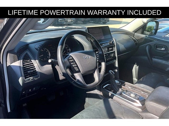 2024 INFINITI QX80 LUXE