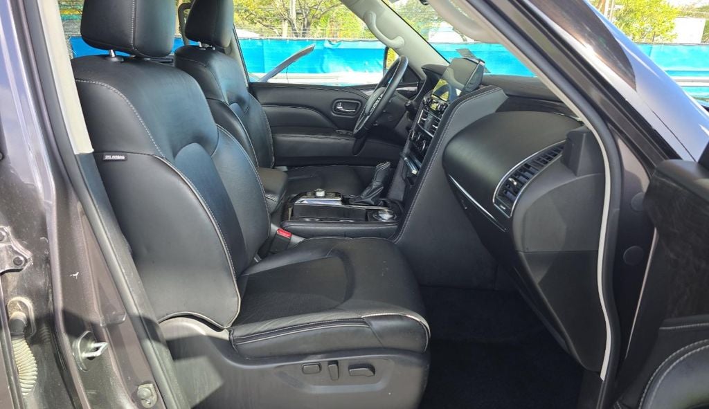 2024 INFINITI QX80 LUXE