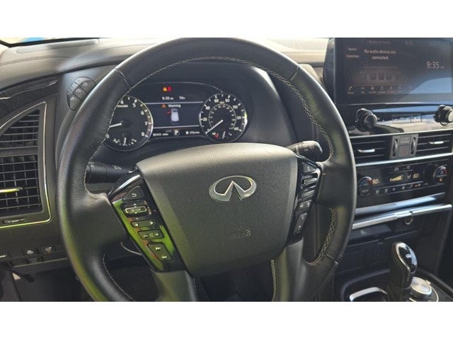 2024 INFINITI QX80 LUXE