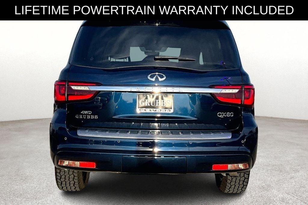 2024 INFINITI QX80 LUXE