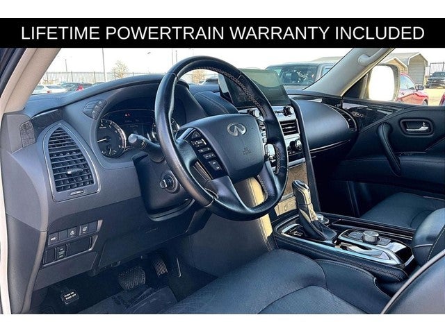 2024 INFINITI QX80 LUXE