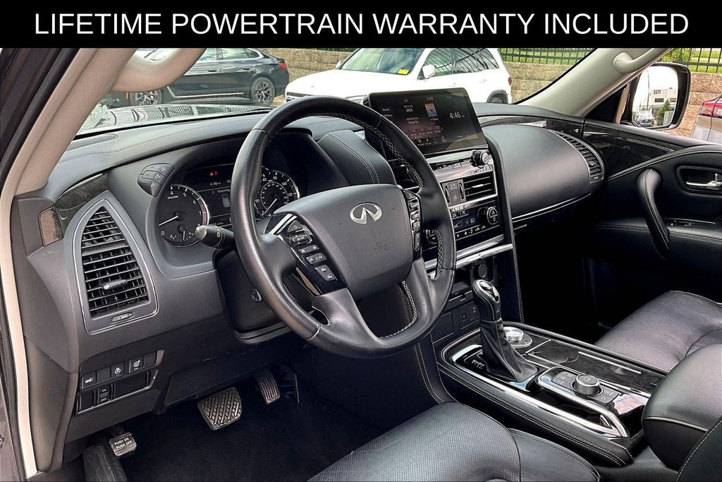 2024 INFINITI QX80 LUXE