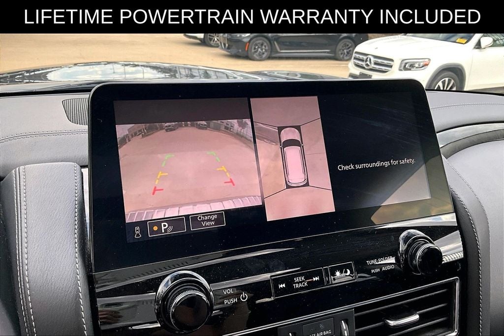 2024 INFINITI QX80 LUXE