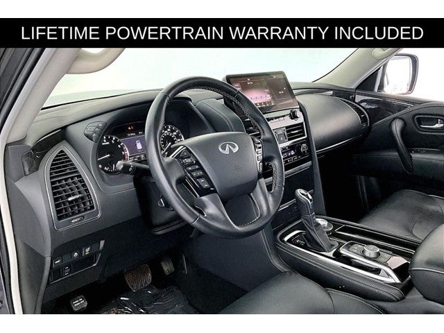 2024 INFINITI QX80 LUXE