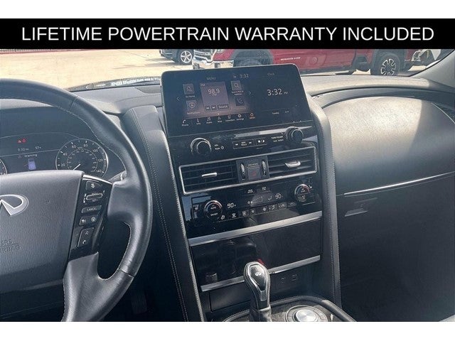 2024 INFINITI QX80 LUXE