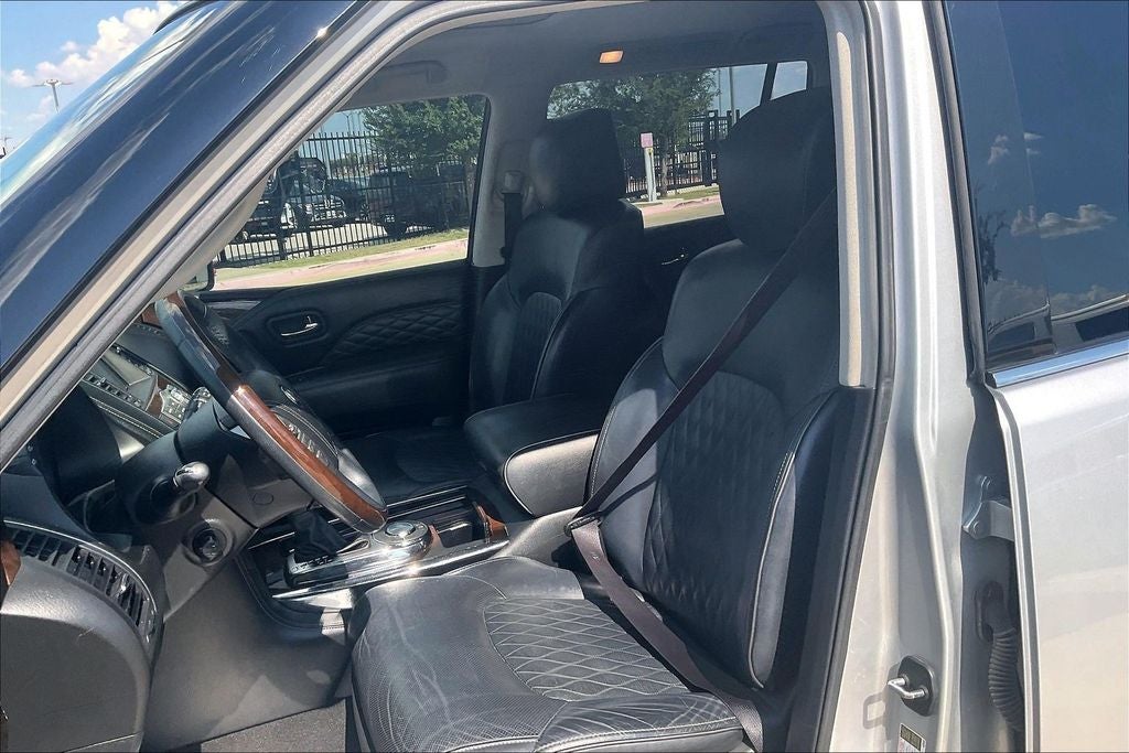 2019 INFINITI QX80 LUXE