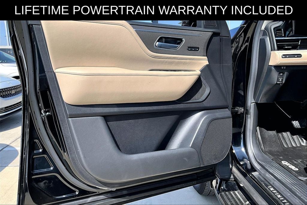 2025 INFINITI QX80 PURE