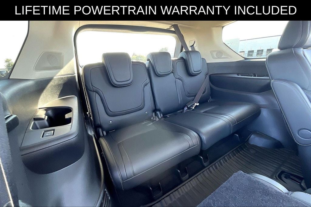 2025 INFINITI QX80 PURE