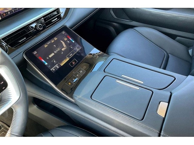 2025 INFINITI QX80 PURE