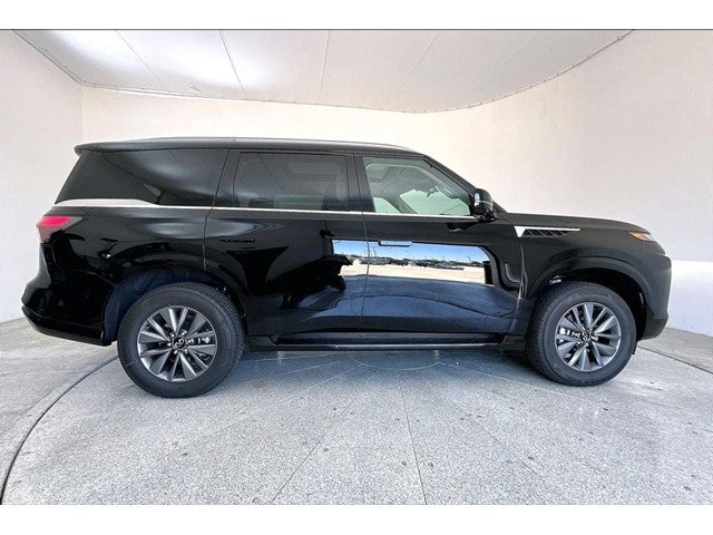 2026 INFINITI QX80 PURE