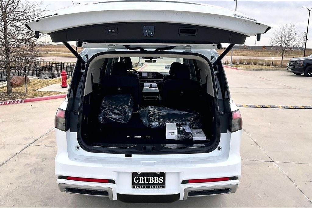 2026 INFINITI QX80 PURE