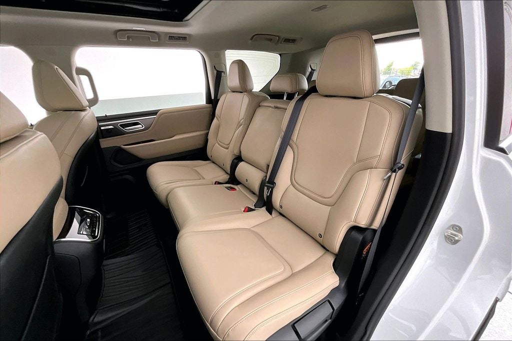 2026 INFINITI QX80 PURE
