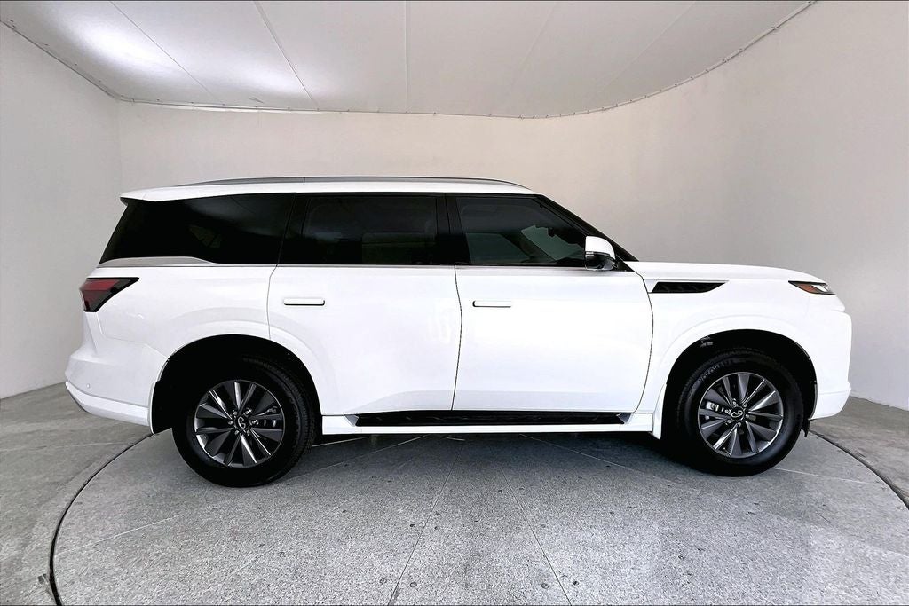 2026 INFINITI QX80 PURE