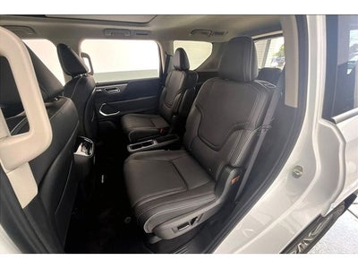 2027 INFINITI QX80 LUXE