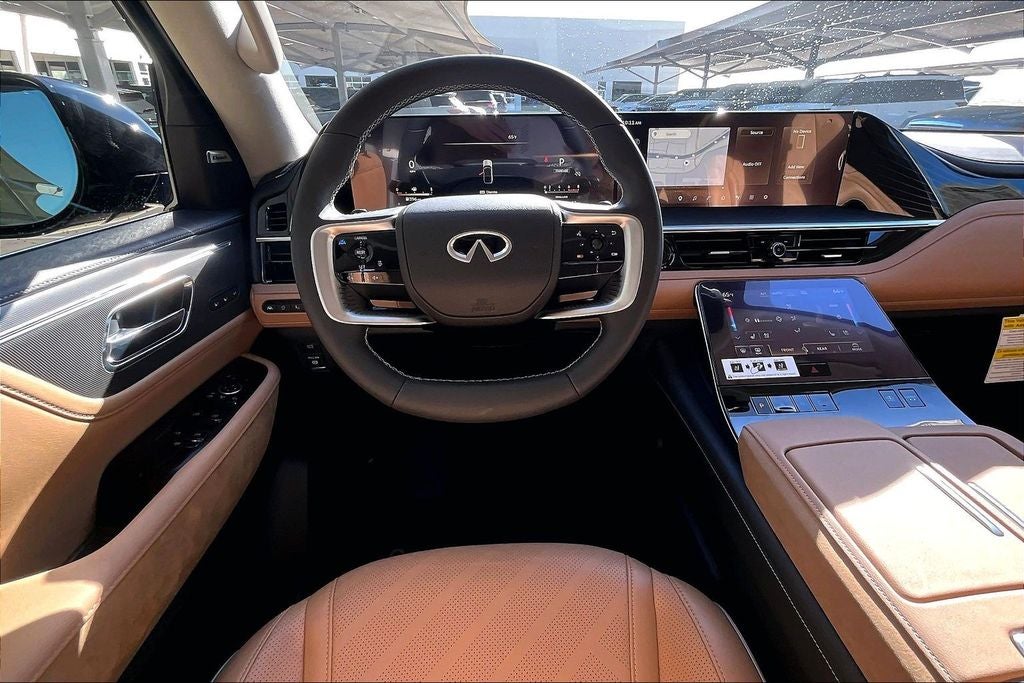 2026 INFINITI QX80 LUXE