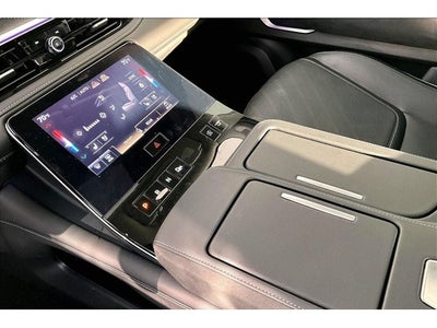 2025 INFINITI QX80 LUXE