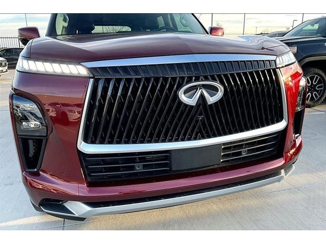 2025 INFINITI QX80 LUXE