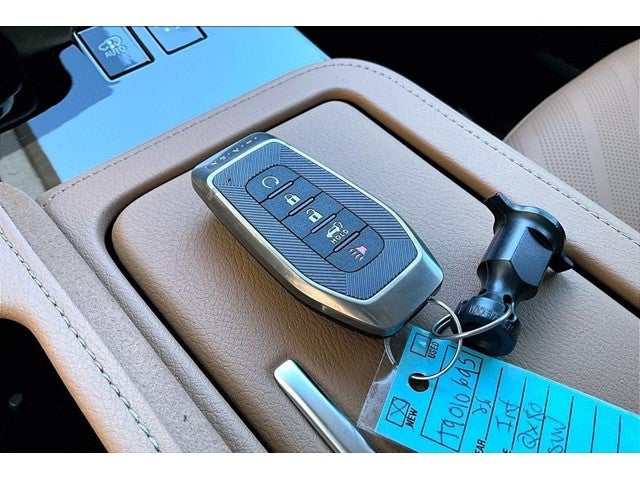 2026 INFINITI QX80 LUXE