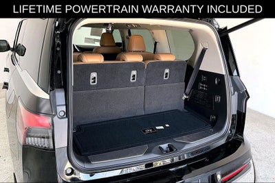 2027 INFINITI QX80 LUXE