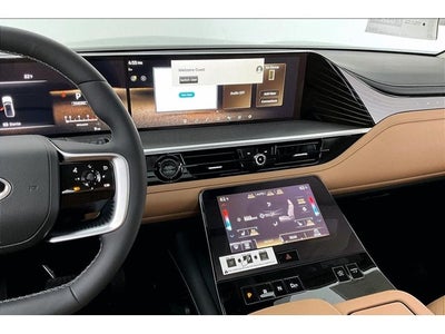 2027 INFINITI QX80 LUXE