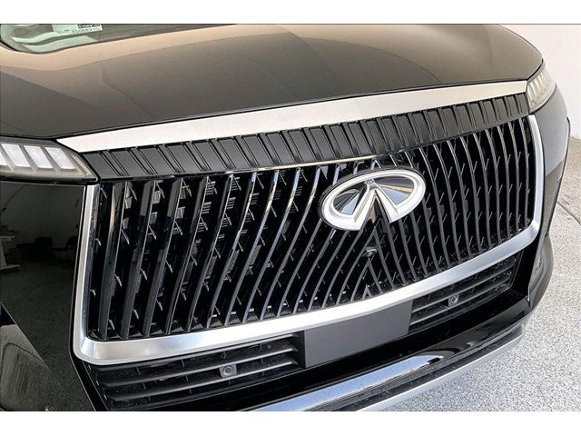 2027 INFINITI QX80 LUXE