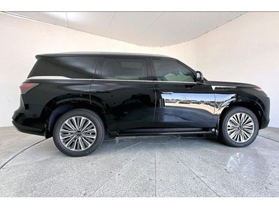 2027 INFINITI QX80 LUXE