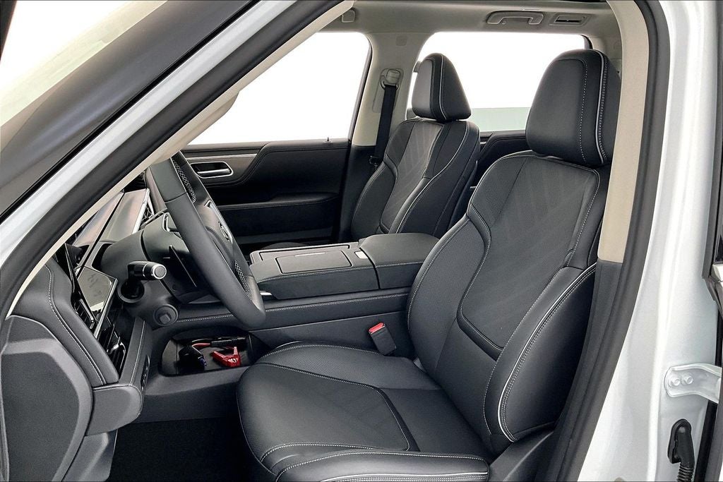 2027 INFINITI QX80 LUXE