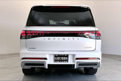 2027 INFINITI QX80 LUXE