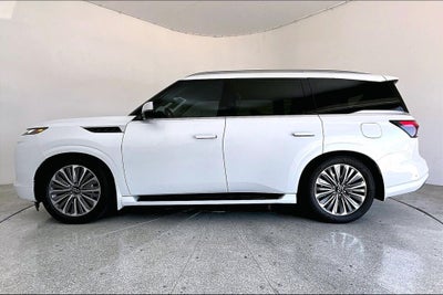 2027 INFINITI QX80 LUXE