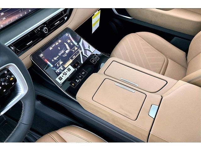 2027 INFINITI QX80 LUXE