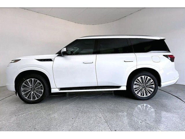 2027 INFINITI QX80 LUXE