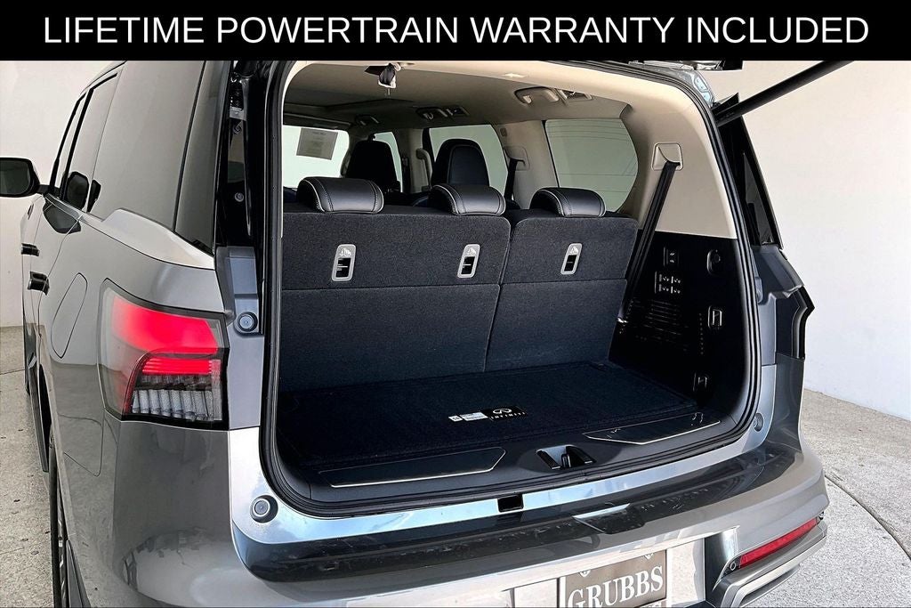 2026 INFINITI QX80 LUXE