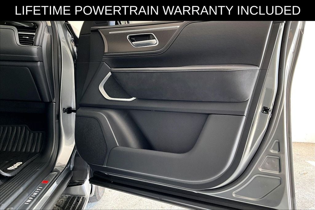 2026 INFINITI QX80 LUXE