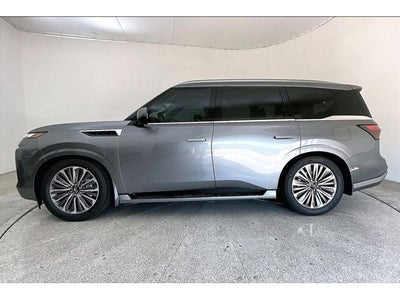 2026 INFINITI QX80 LUXE