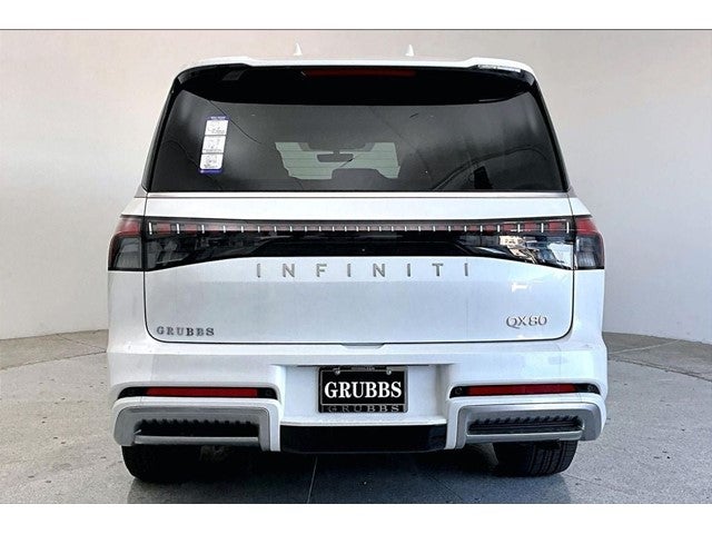 2027 INFINITI QX80 LUXE
