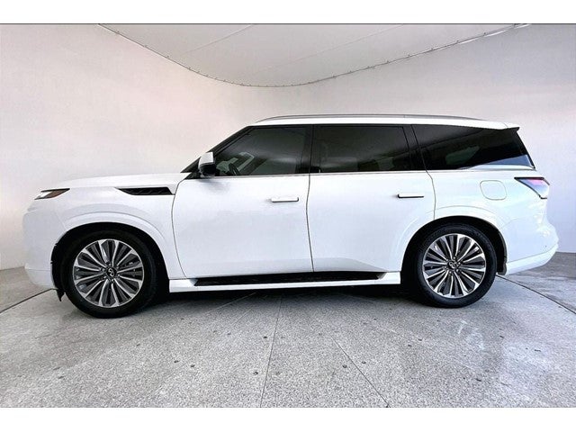 2027 INFINITI QX80 LUXE
