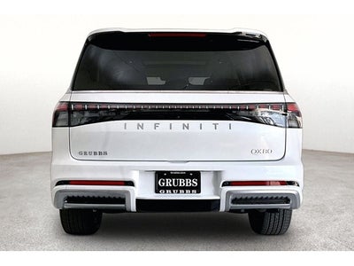2027 INFINITI QX80 LUXE