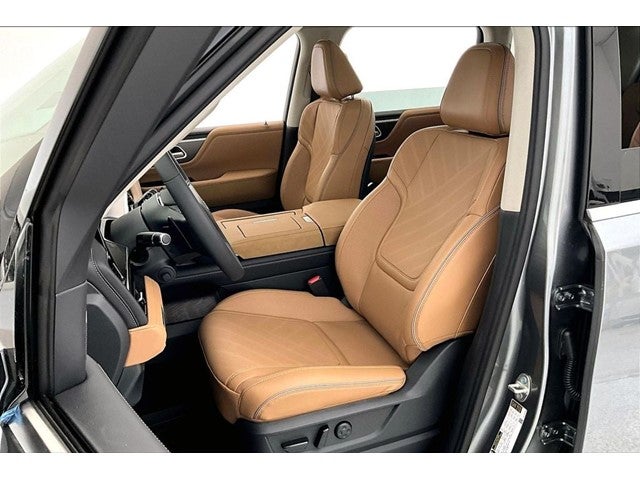 2027 INFINITI QX80 LUXE