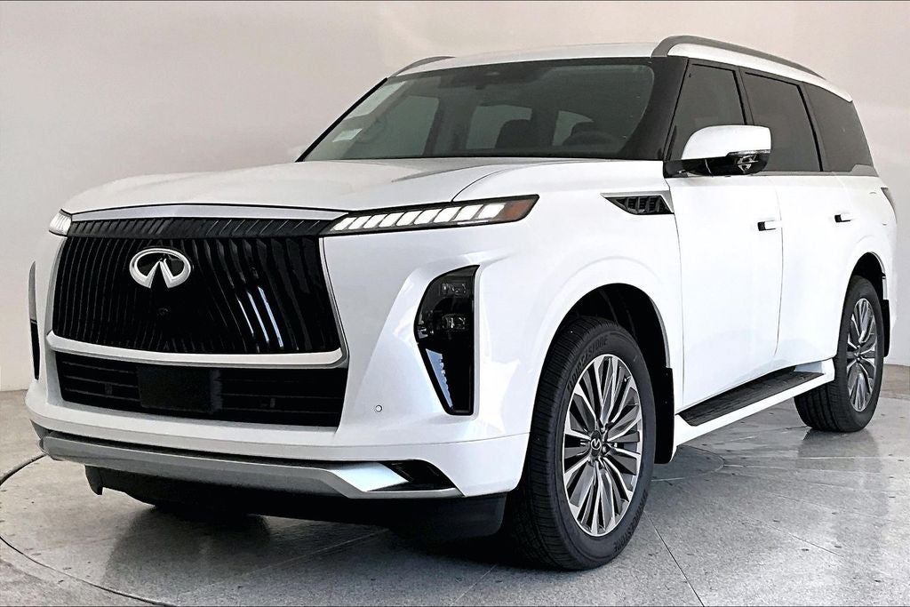 2026 INFINITI QX80 LUXE