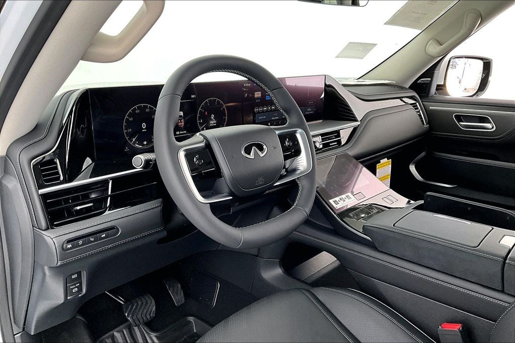 2026 INFINITI QX80 LUXE