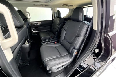 2027 INFINITI QX80 LUXE