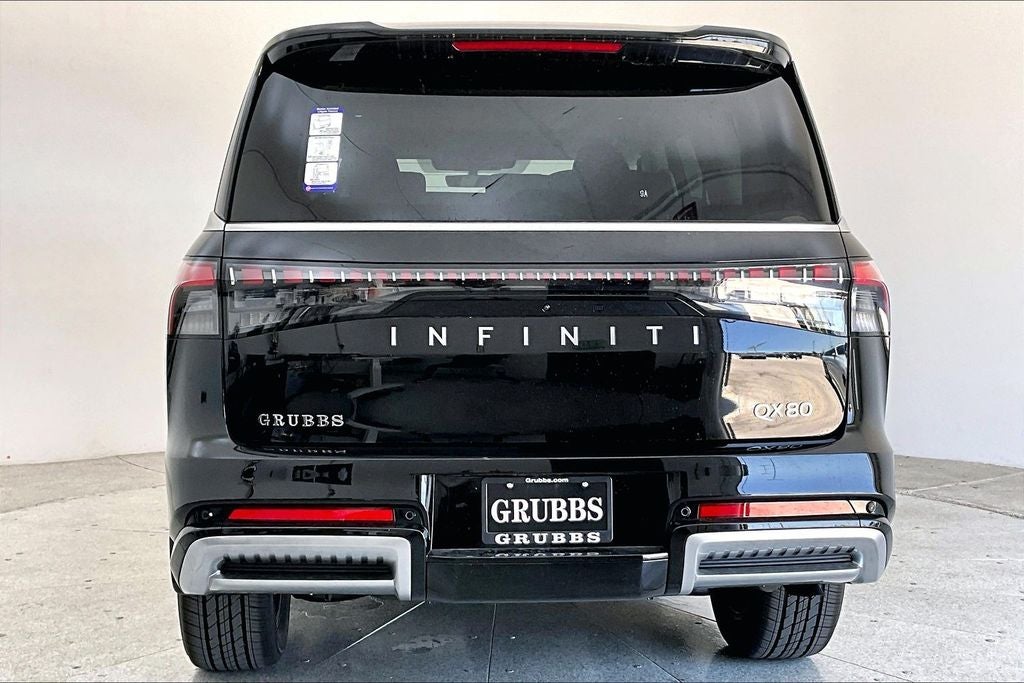 2027 INFINITI QX80 LUXE