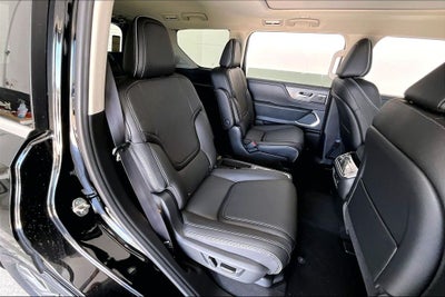 2027 INFINITI QX80 LUXE