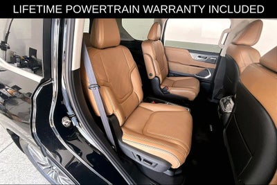 2027 INFINITI QX80 LUXE