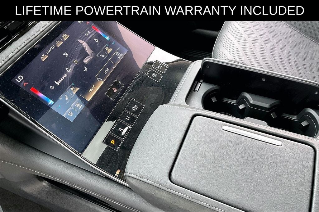 2025 INFINITI QX80 LUXE